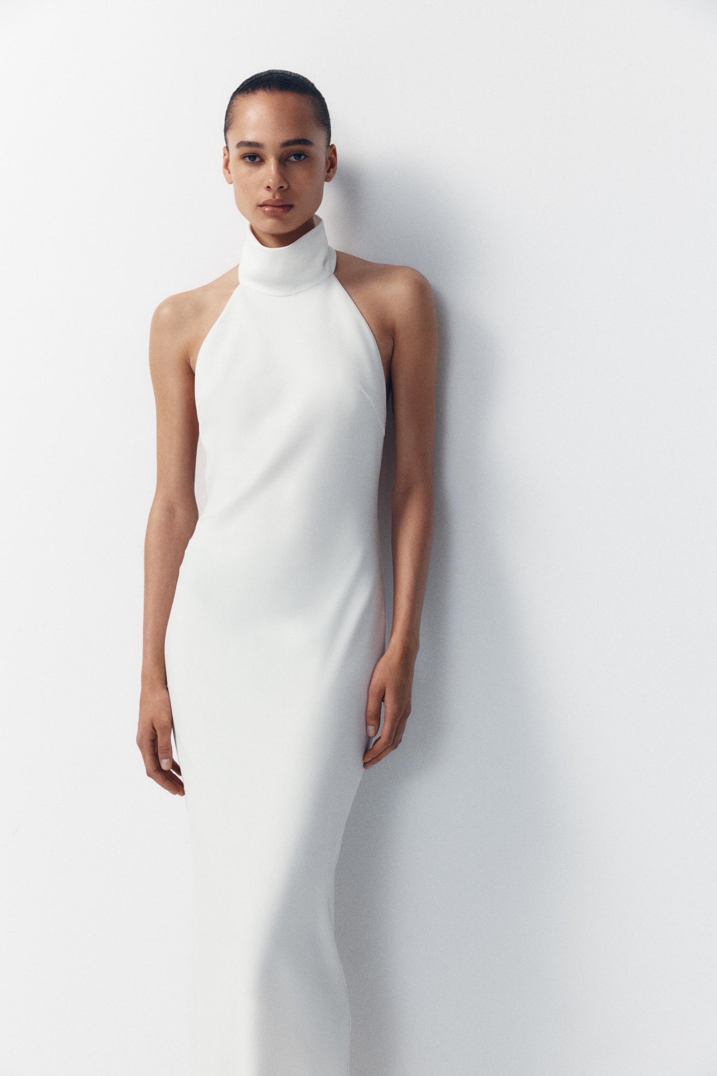 Vestido Blanco Largo con cuello Zara
