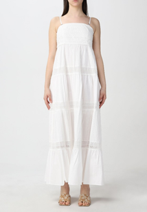 Vestido Blanco Largo con Detalle de Bordado