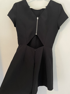 ENTERIZO NEGRO CORTO MANGO