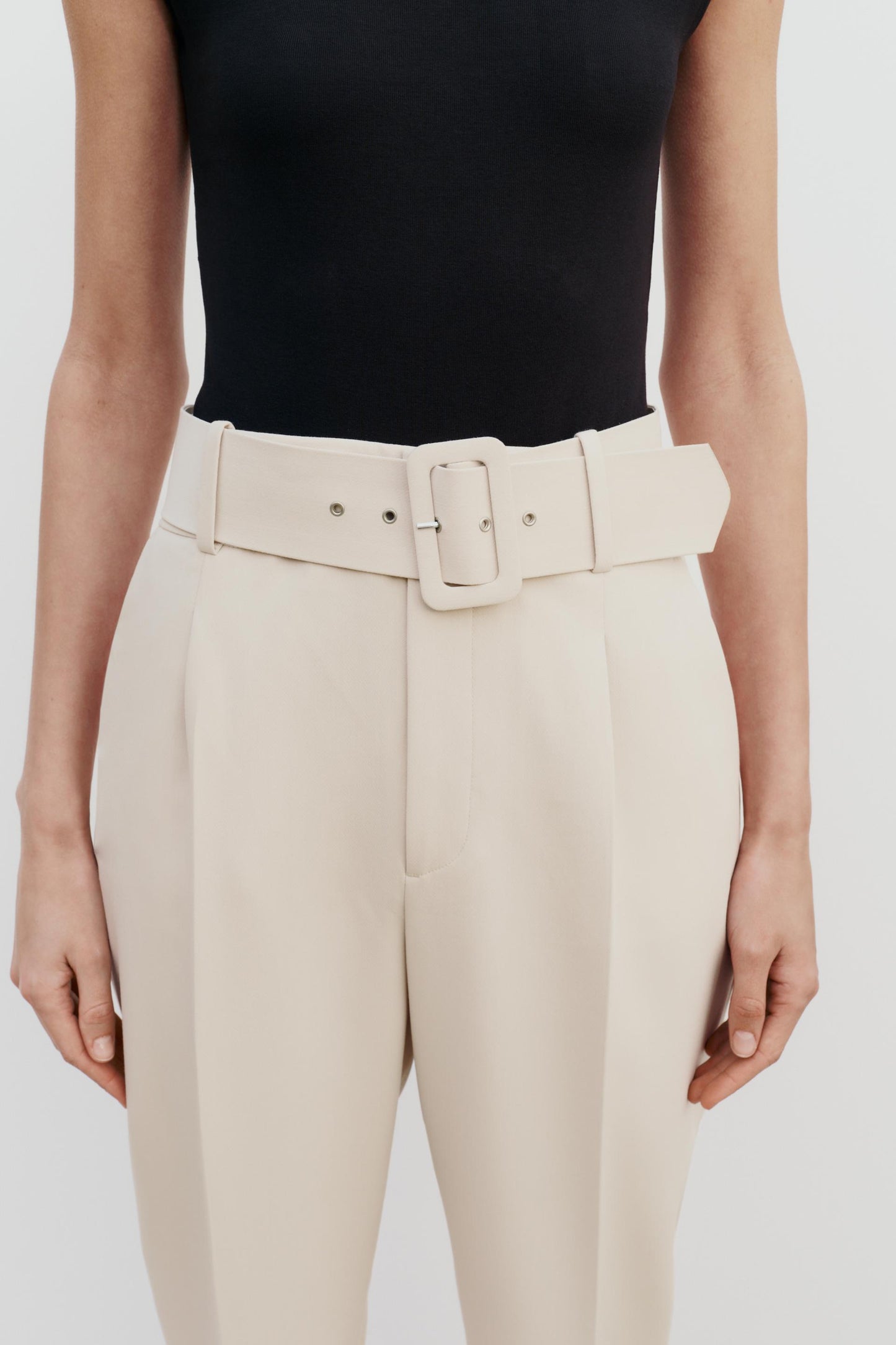 Pantalon con Cinturon